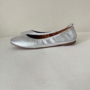 Lucky Brand Emmielou Silver Leather Women's Ballet Flats, Sz 9M Preowned, good